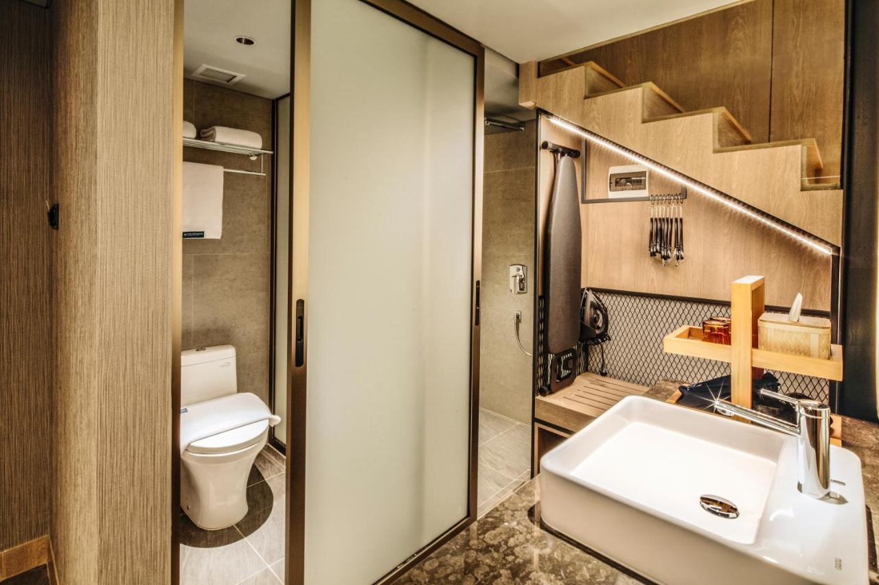 The Botanica Sanctuary Hotell Puncak Exteriör bild Bathroom