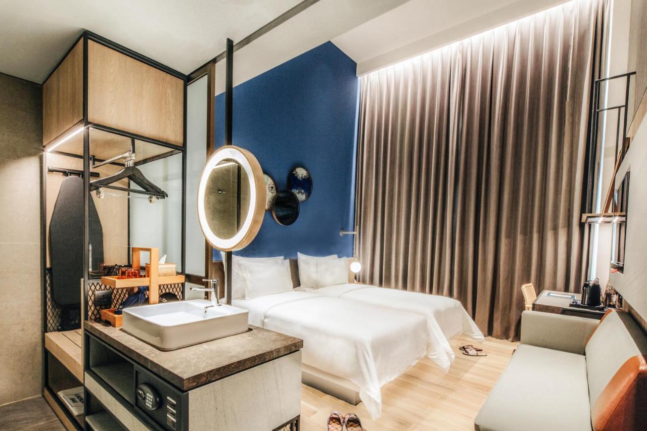 The Botanica Sanctuary Hotell Puncak Exteriör bild Deluxe Room