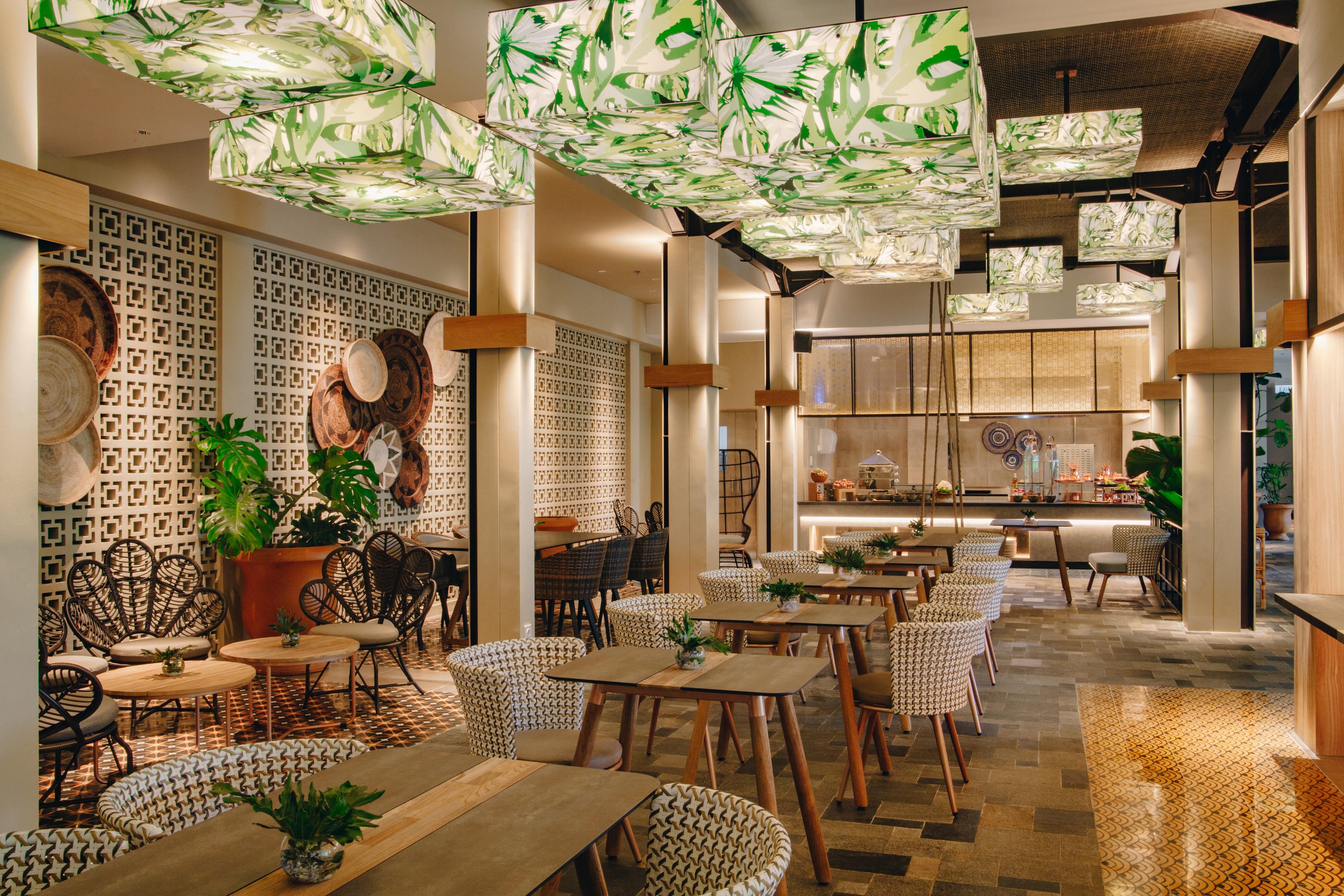 The Botanica Sanctuary Hotell Puncak Exteriör bild The interior of the restaurant